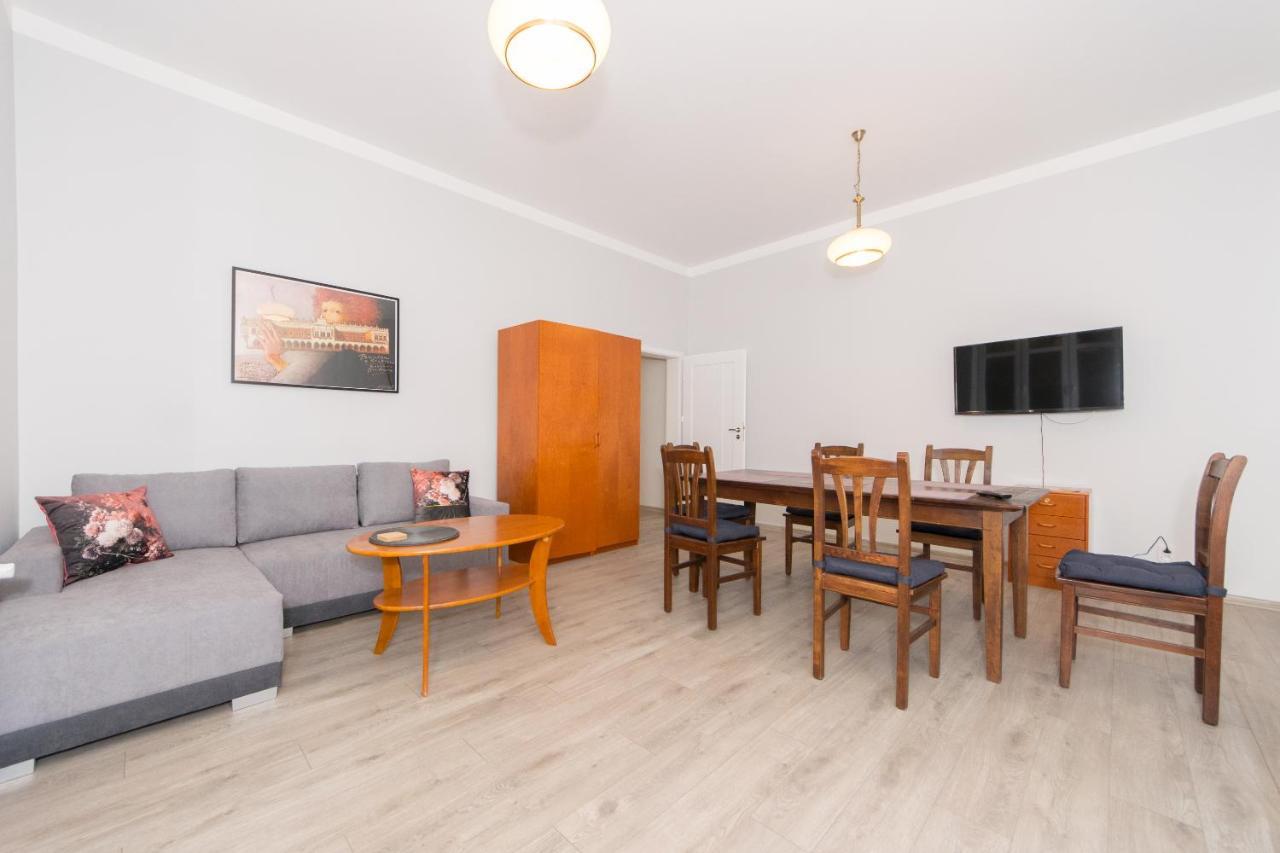 Best Location On Main Square P4You Pl Krakau Exterior foto